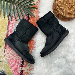 UGG Classic II Short Boot in Black 6 Style 5825